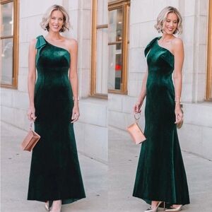 Eliza J One-Shoulder Velvet Dress/Gown in Deep Hunter Green